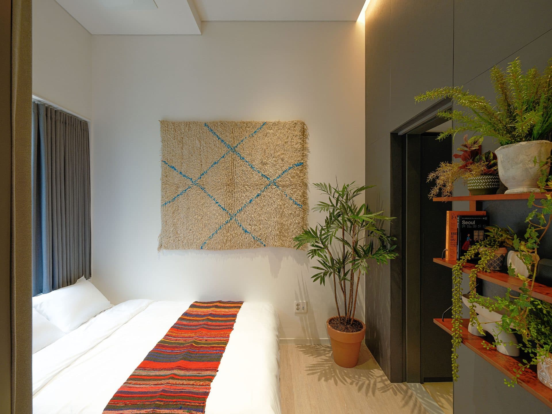 Bohemian Studio — photo 1 of 7