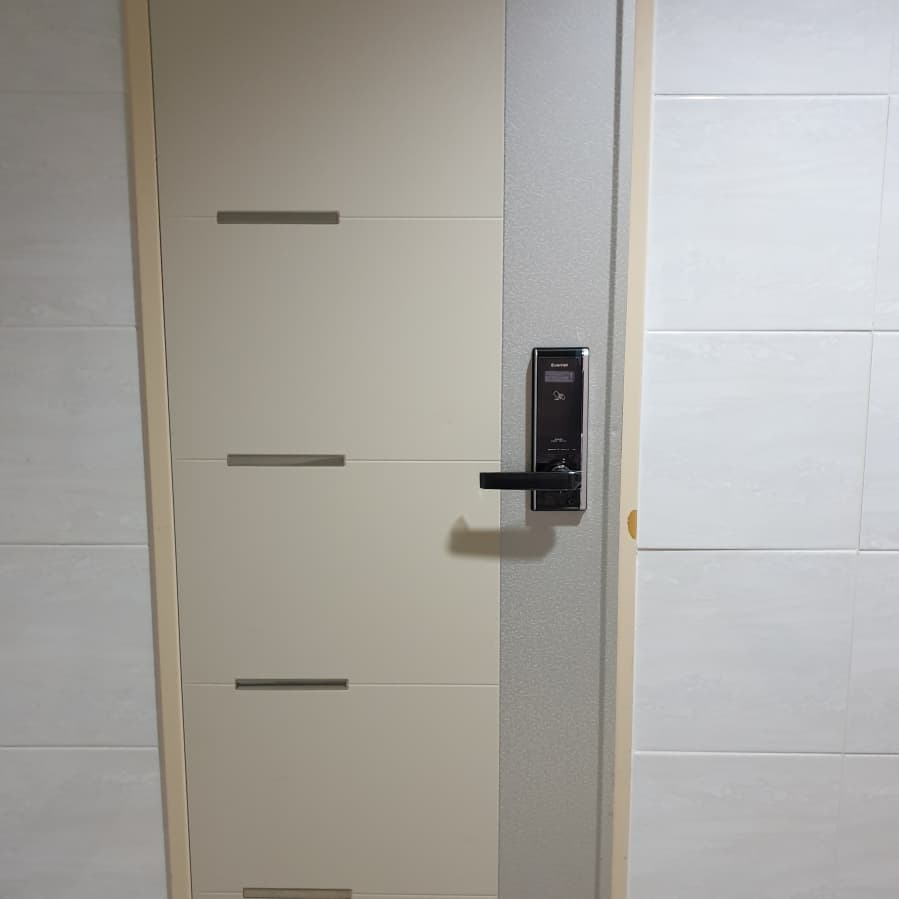 One Room (With Bathroom) Type 4 — photo 5 of 5