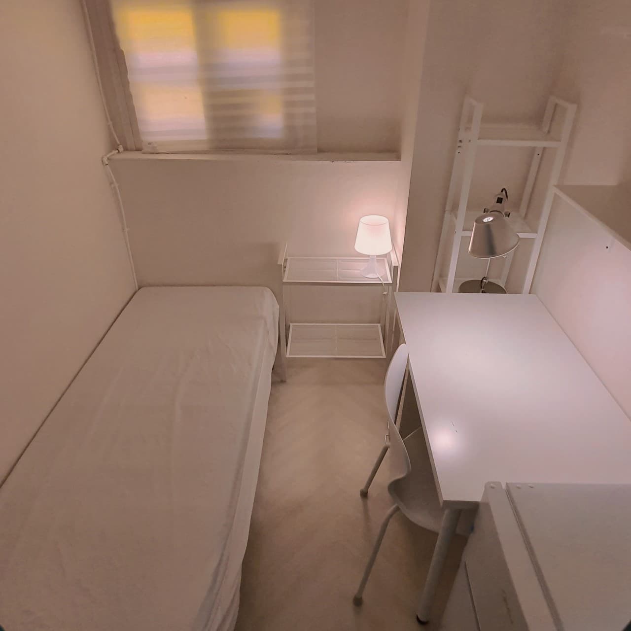 Standard Room (External Window) — photo 4 of 4