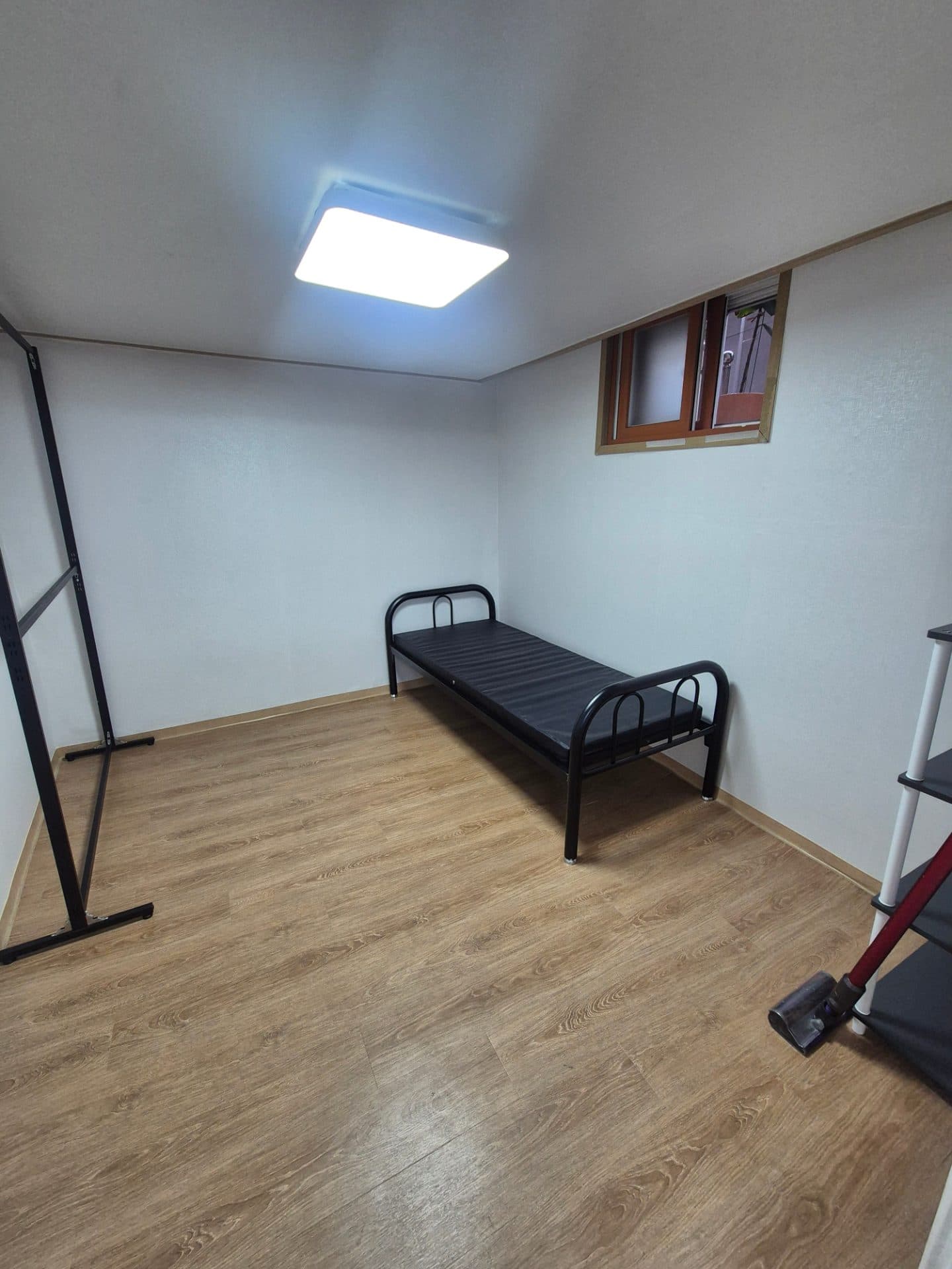 Room 1 โ photo 2 of 5