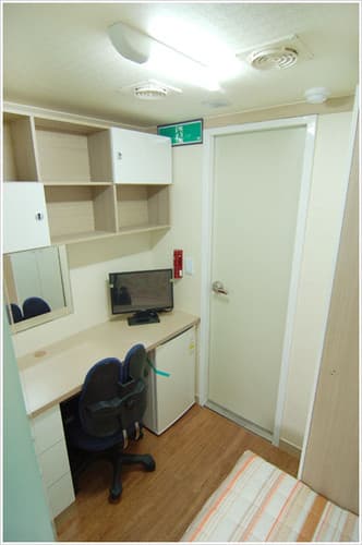 Mixed-use Studio — photo 12 of 12