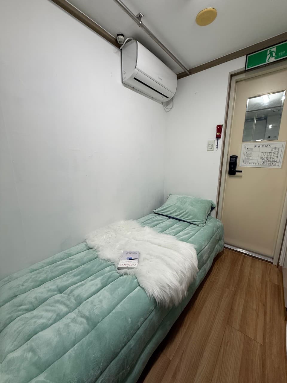 Standard Room B (No Window) — photo 1 of 3