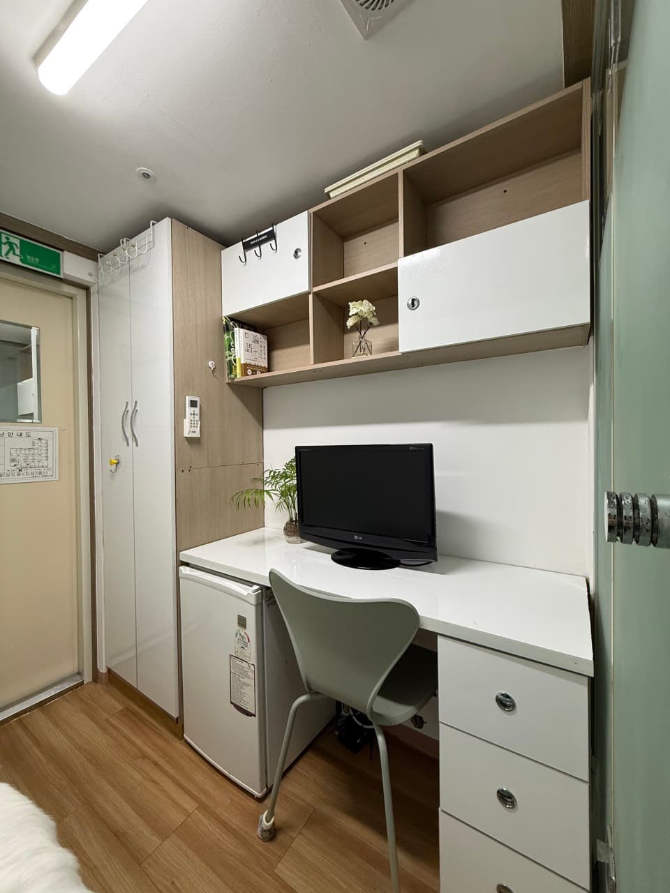 Standard Room B (No Window) — photo 2 of 3