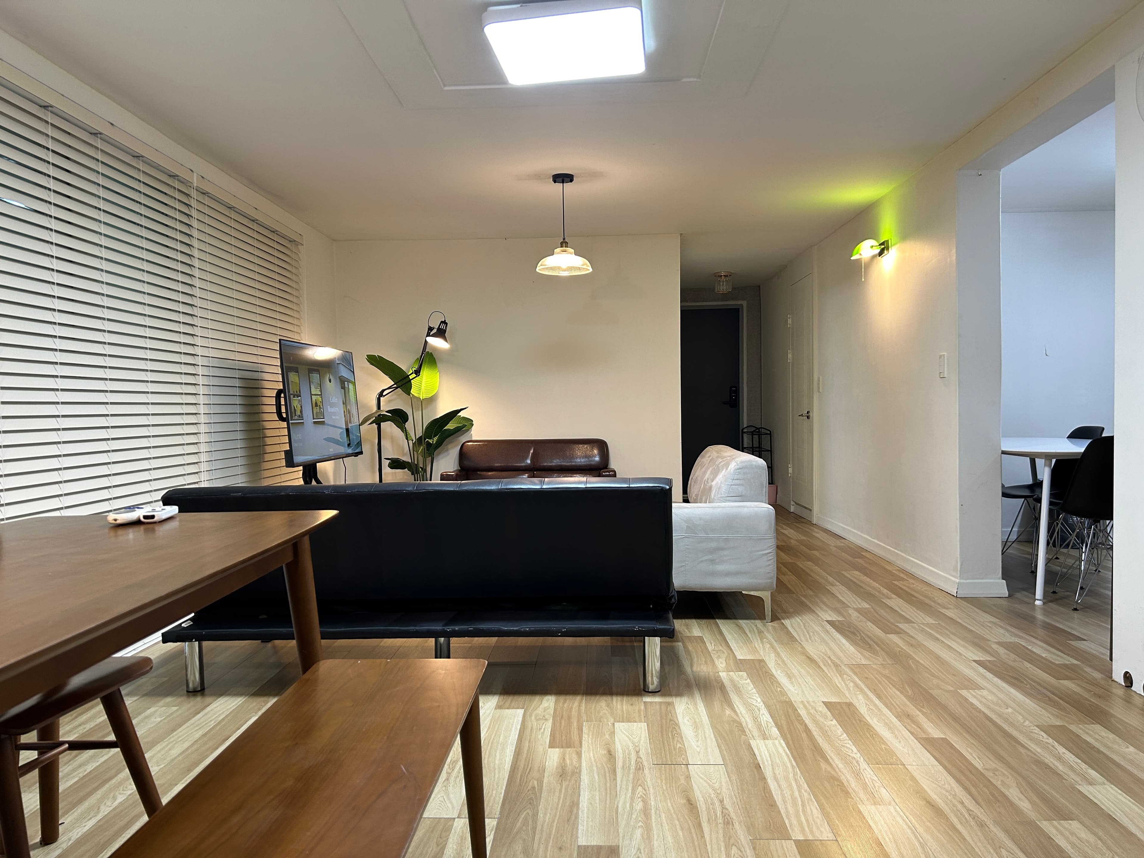 #6 4 room in Sinchon — photo 2 of 13
