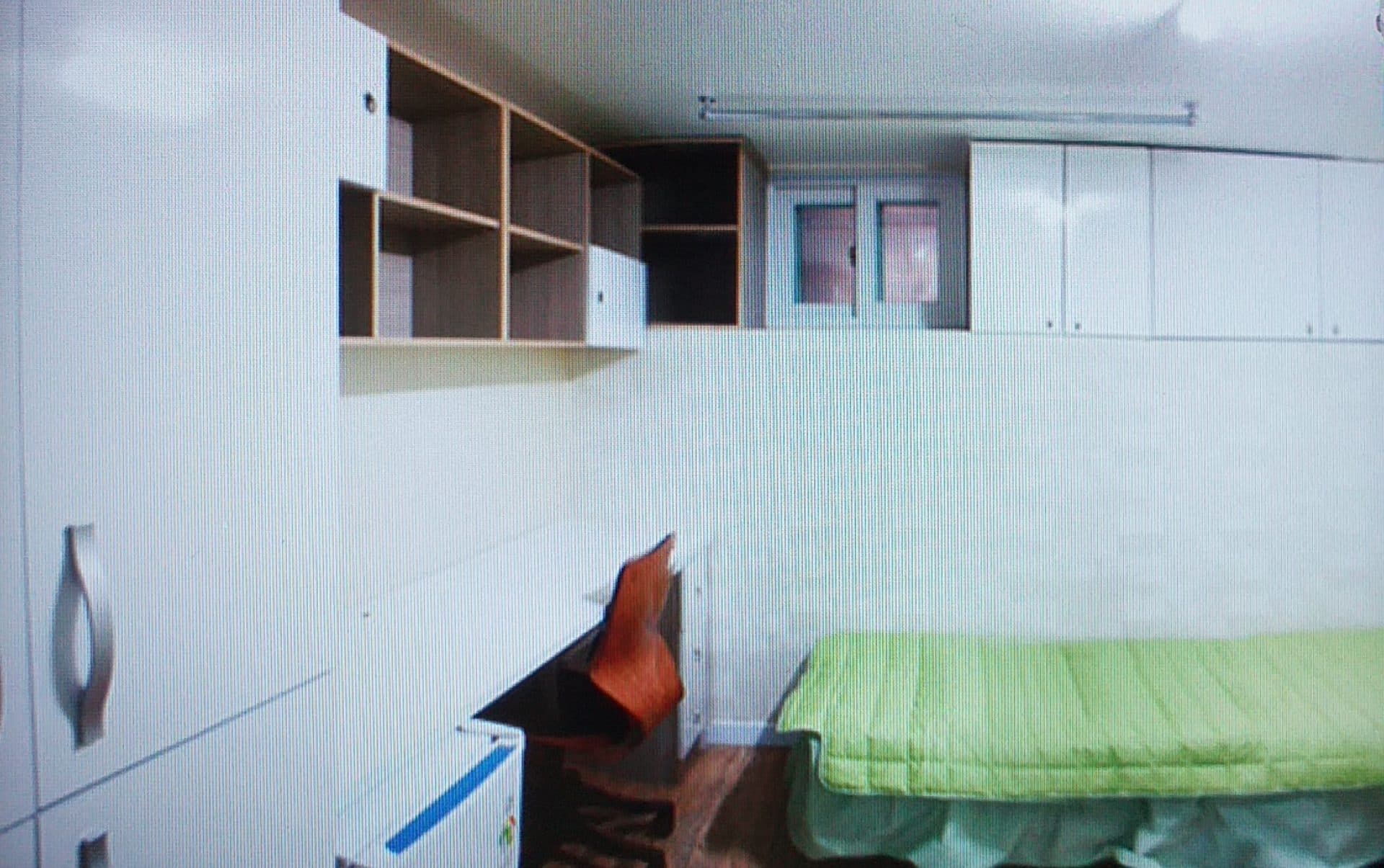 Room 5 — photo 2 of 4