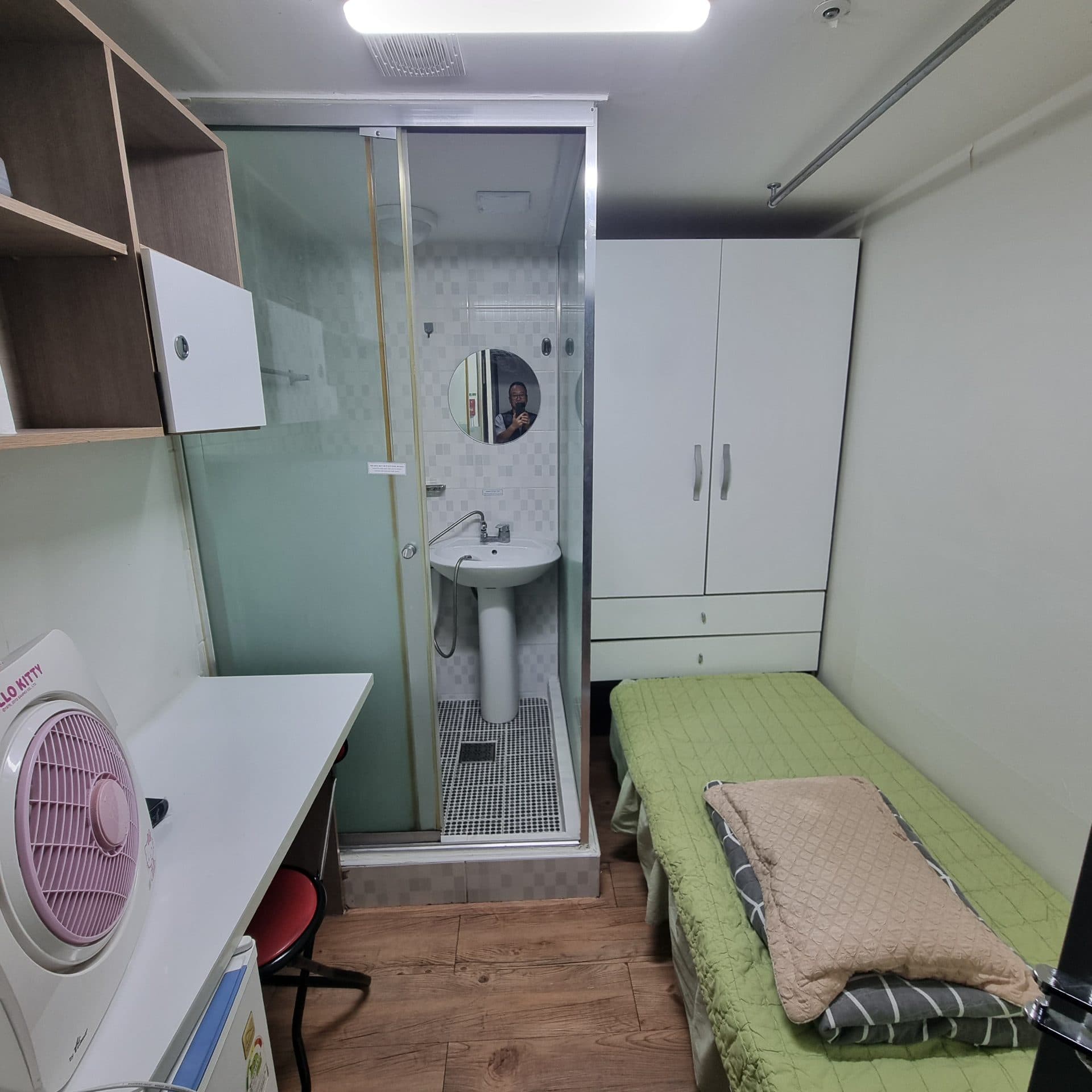 Room 3 — photo 1 of 5