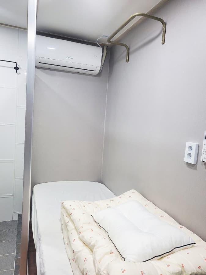 Room A — photo 5 of 5