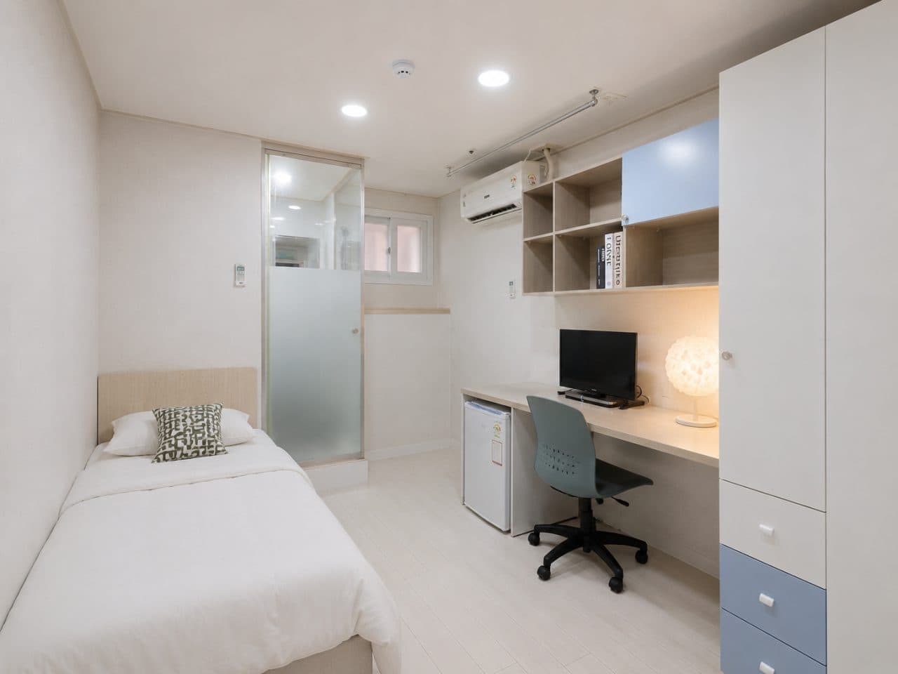 Premium Room — photo 7 of 7