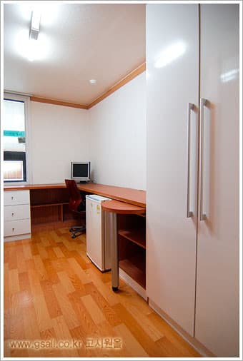 Mini Room — photo 3 of 3