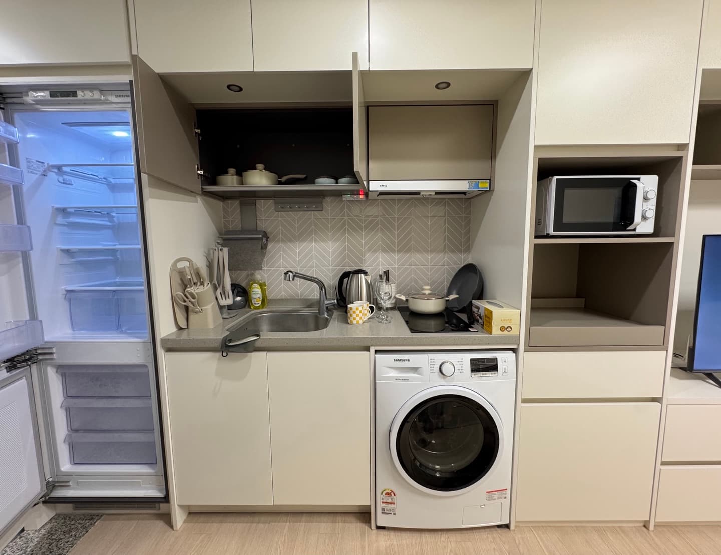 Premium Private Studio near Korea Univ. with City View โ photo 11 of 11