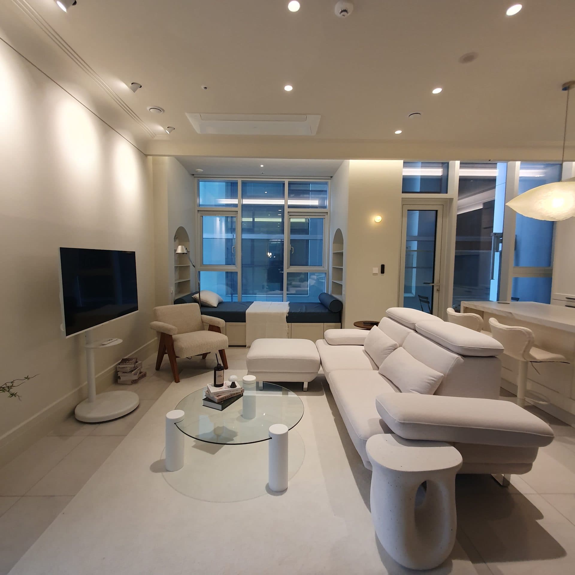 LUCA 831 GANGNAM LUXURY OFFICETEL — photo 1 of 9