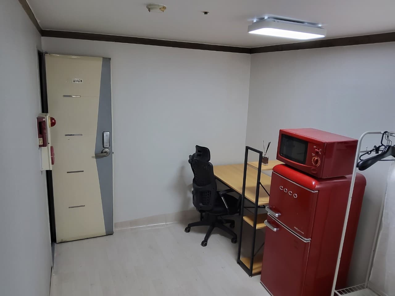 Studio (with/without window) — photo 1 of 6