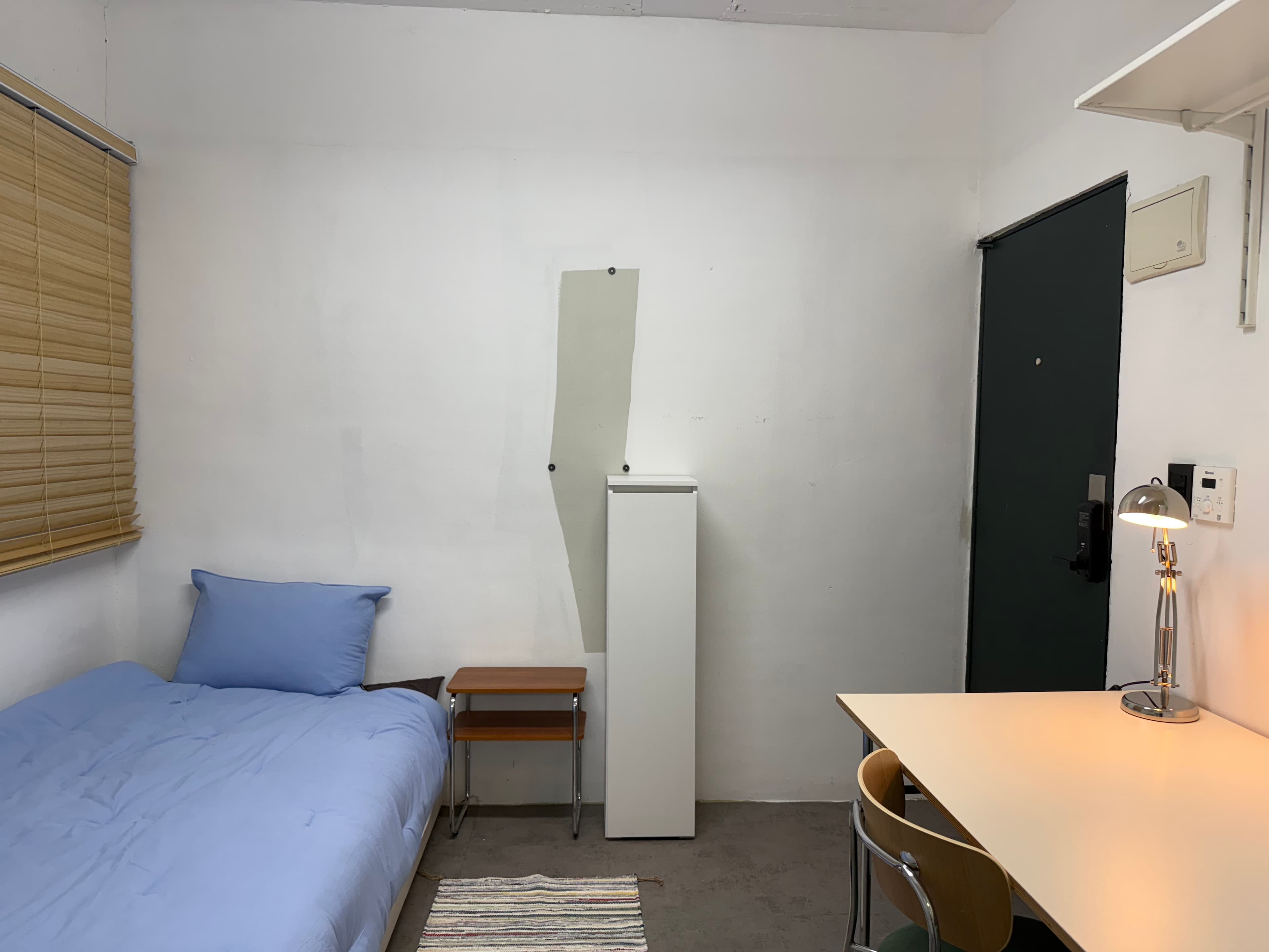 #100 Sinchon 1 bedroom house — photo 2 of 12