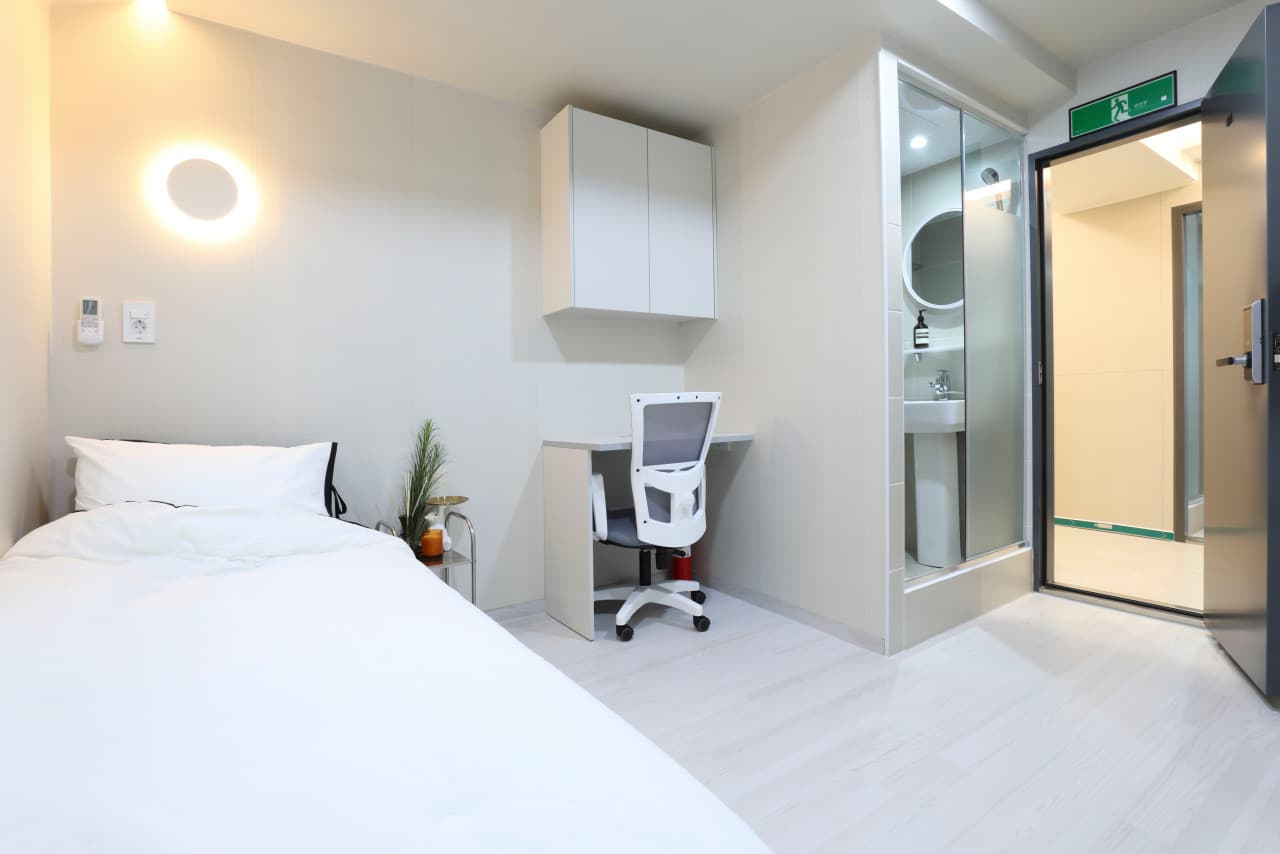 Pixel House Sinchon-Hongdae Branch — photo 5 of 5