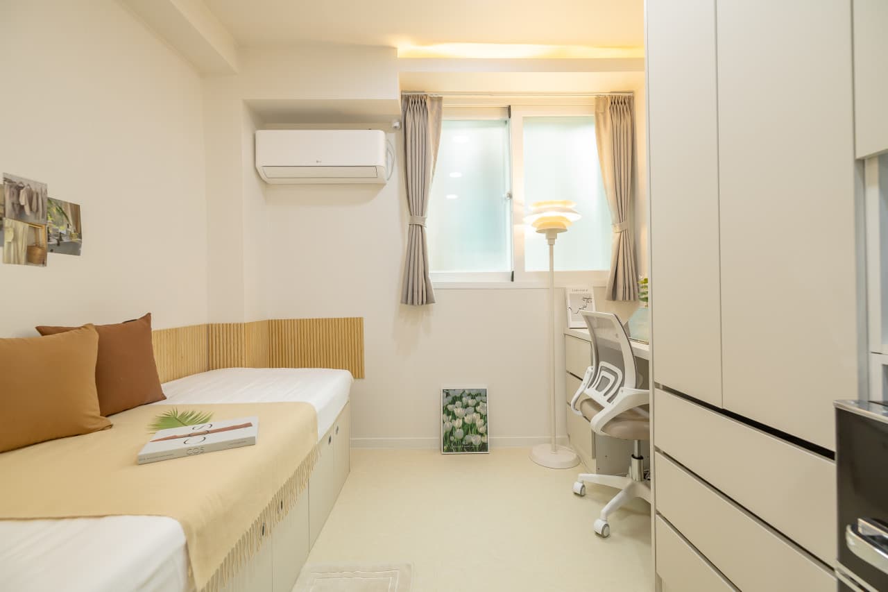 Suite Room — photo 1 of 3