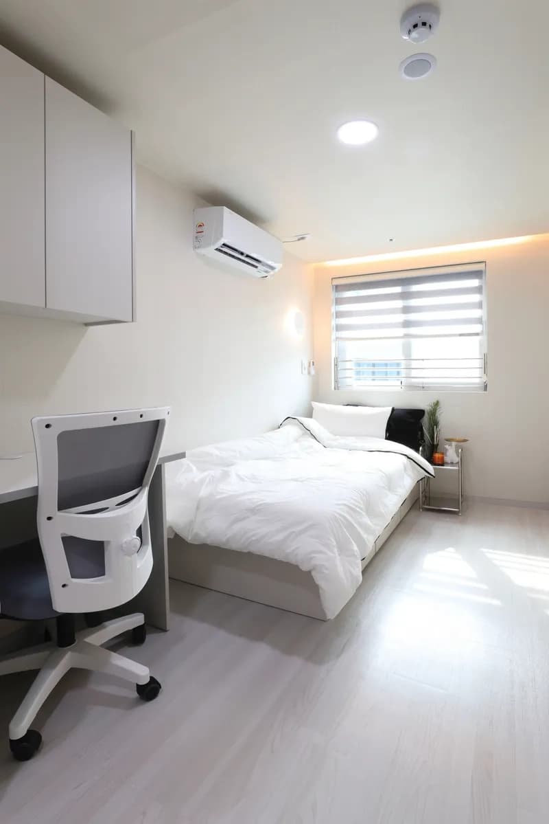 PIXEL HAUS Sinchon Hongdae – Premium One Room — photo 2 of 41