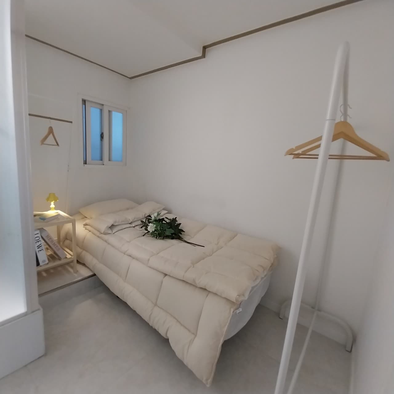 Ladies' Floor Room — photo 2 of 3