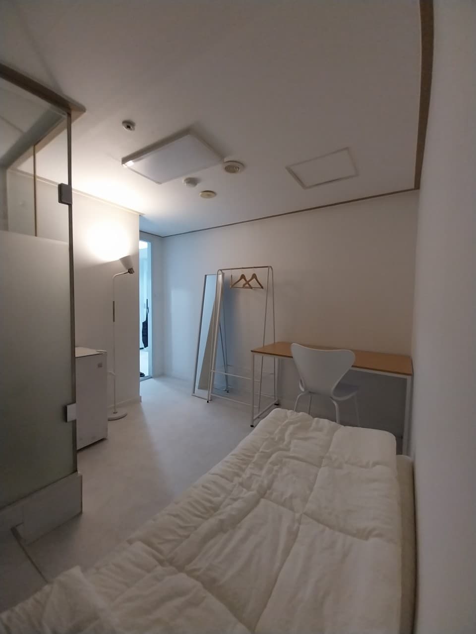 Ladies' Floor Room — photo 3 of 3