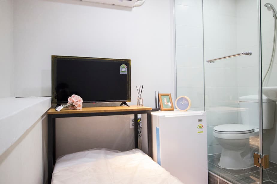 Deluxe Room — photo 13 of 13