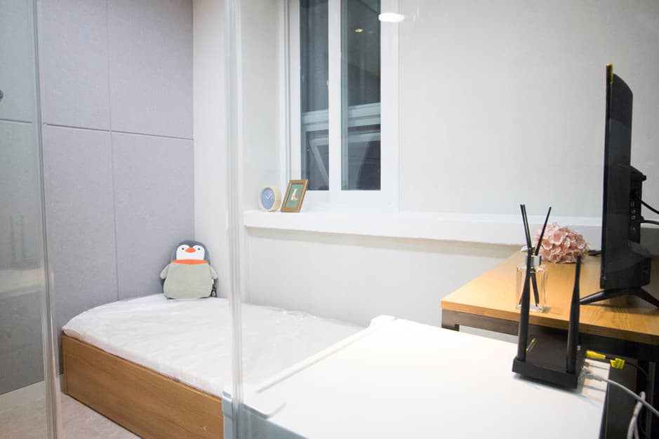 Deluxe Room — photo 2 of 13