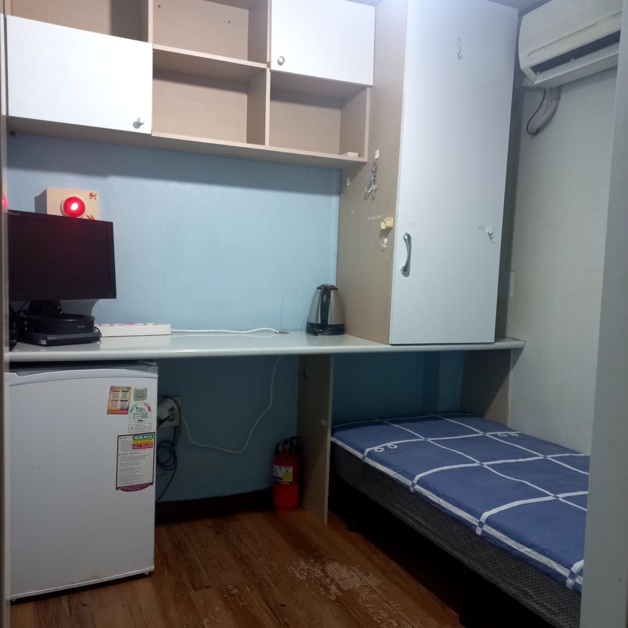 Mini Room — photo 1 of 2