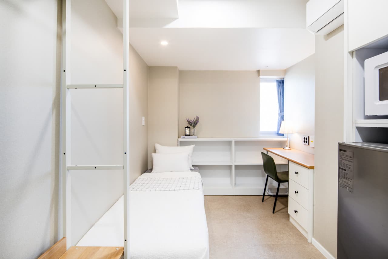 Suite — photo 1 of 6