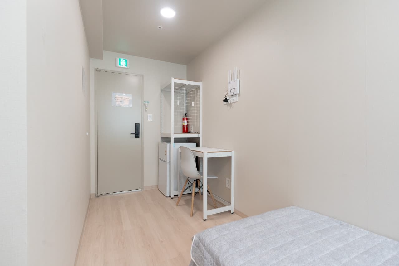 Room 310 — photo 1 of 2