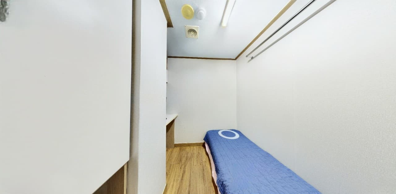 Mini Room — photo 1 of 2