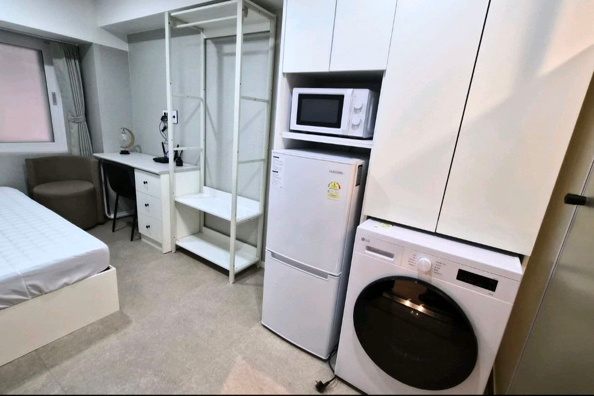Deluxe Room — photo 2 of 7