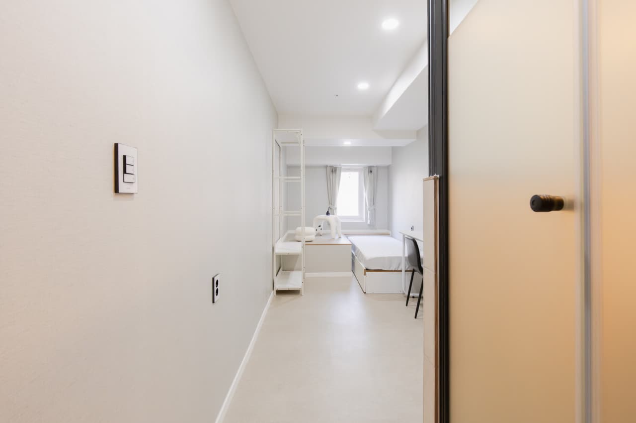 Suite — photo 5 of 5
