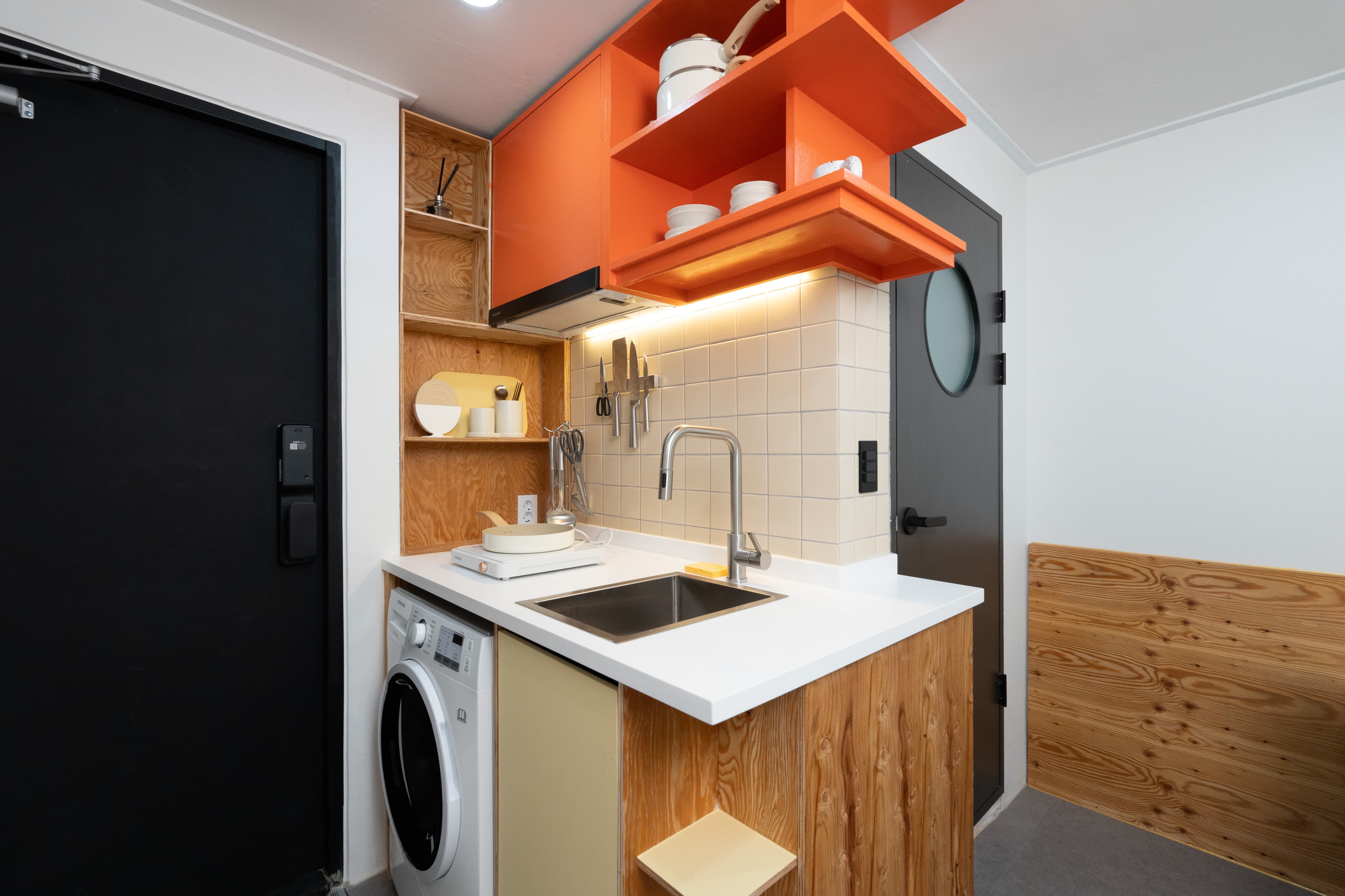 #42(1ho) 1 room near HUFS&KyungHee — photo 2 of 10