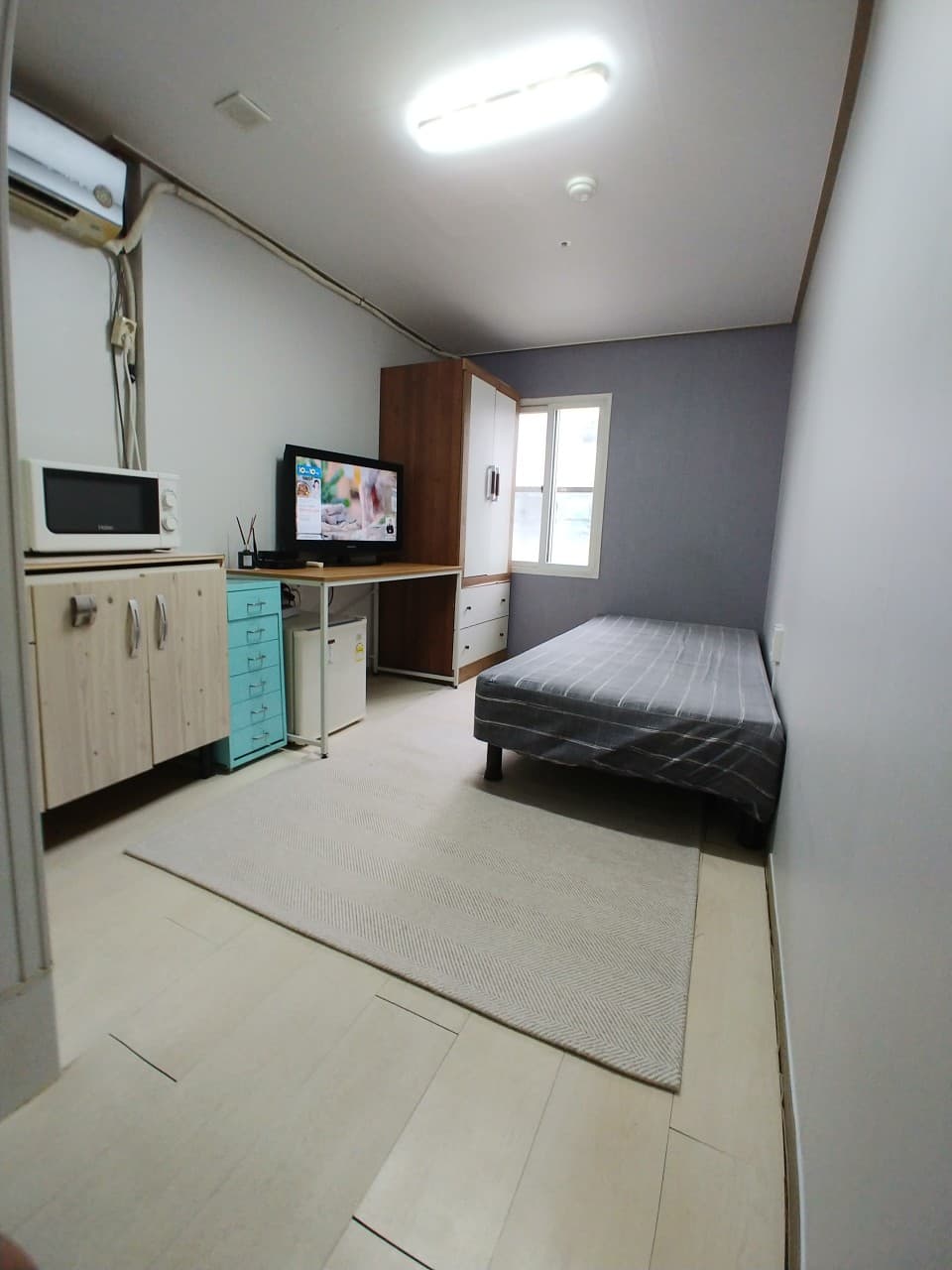 Small Room — photo 11 of 11