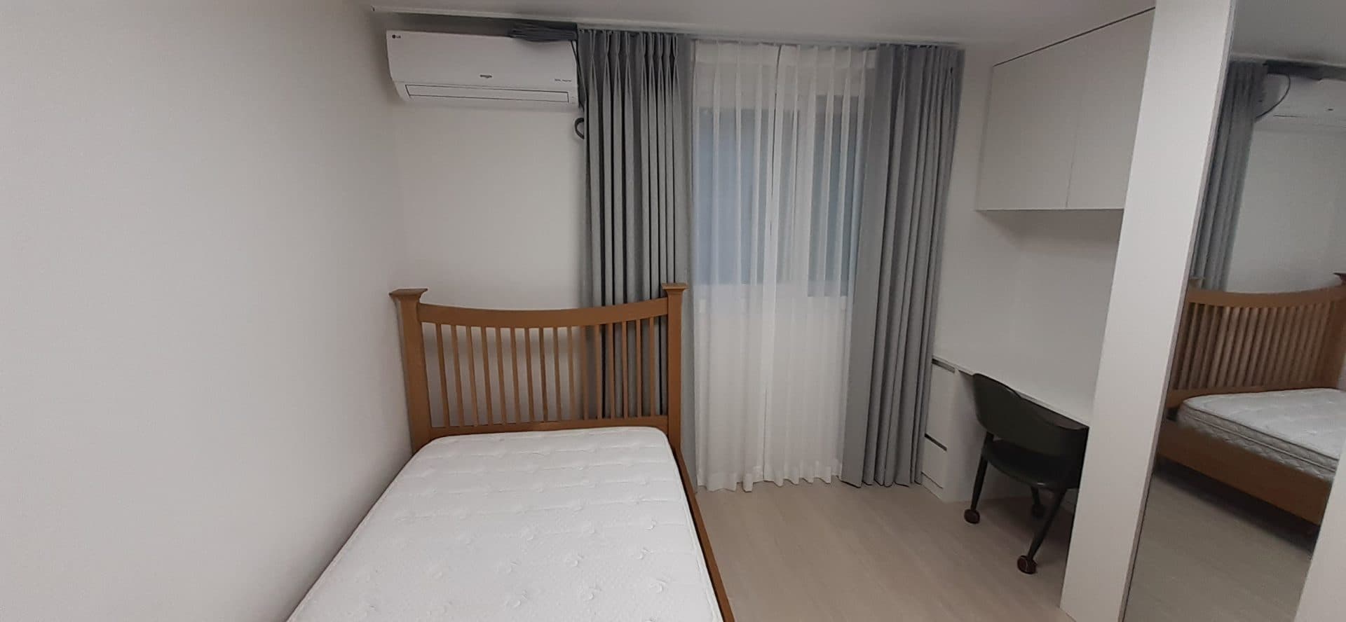 Room 202, Room A — photo 2 of 3