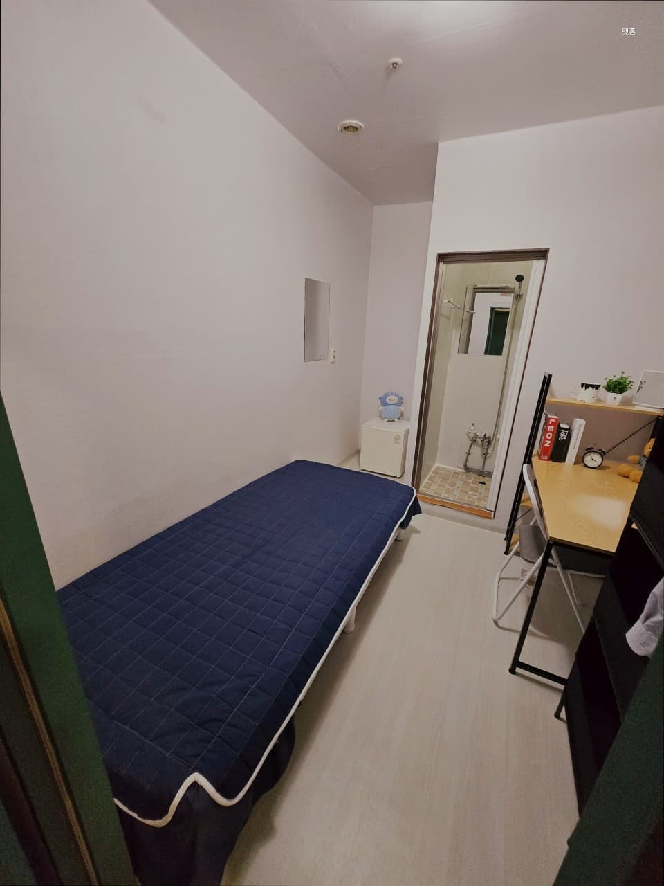 엣홈 원룸텔 신당점 — photo 2 of 26