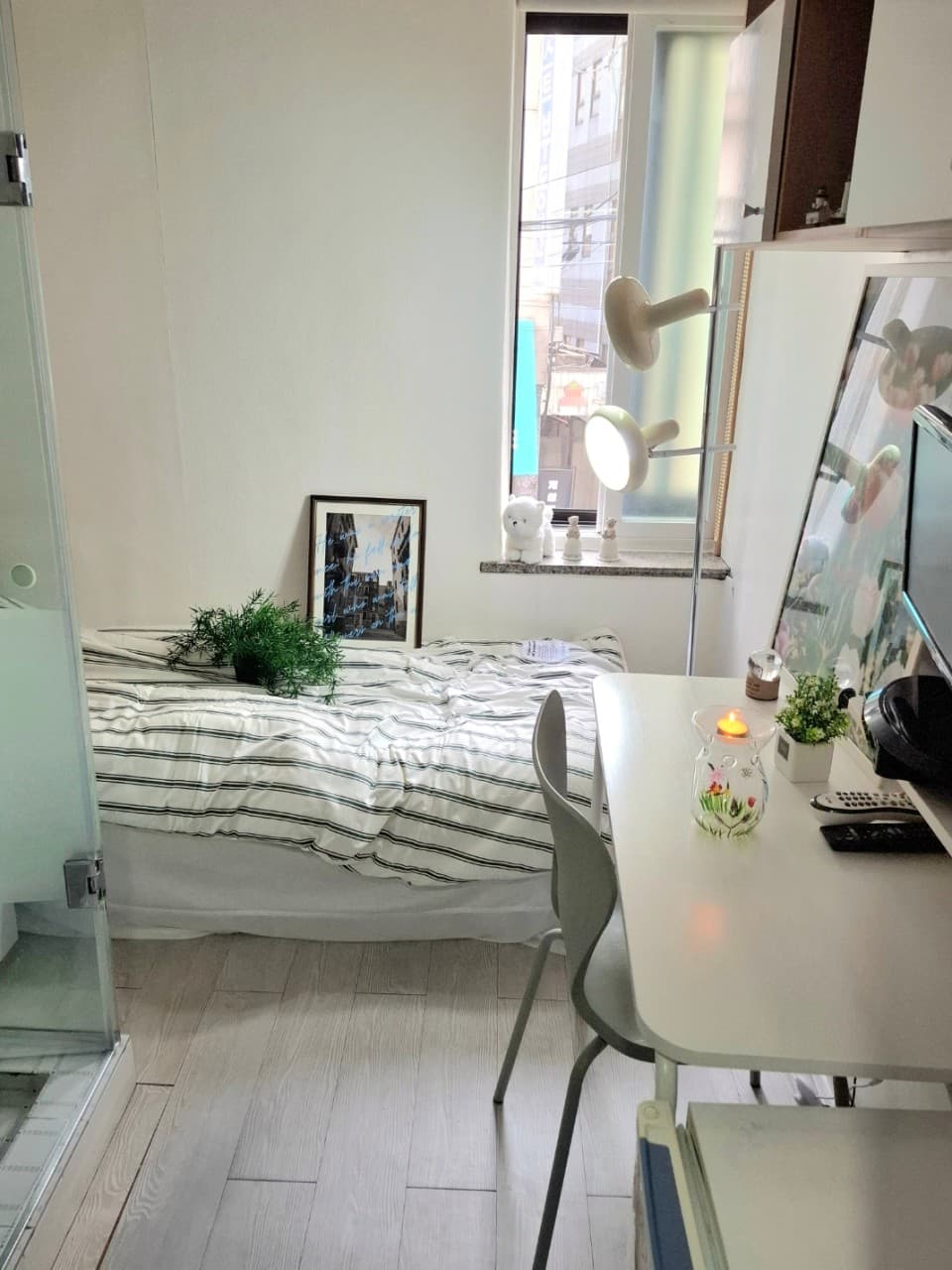 Room 1 — photo 1 of 2