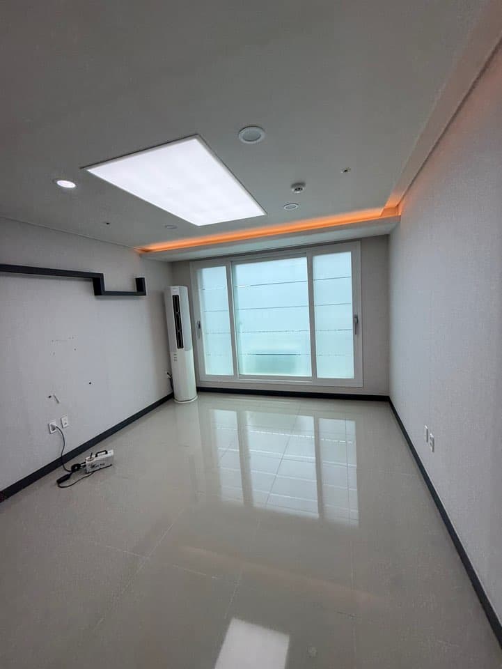 3room spacious apartment — photo 1 of 9