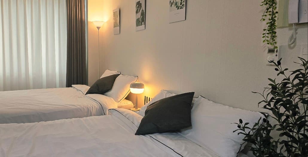 Hongdae Univ. Station Exit 9 Connected | Quiet & Clean, Super Close to Subway | Up to 6 People