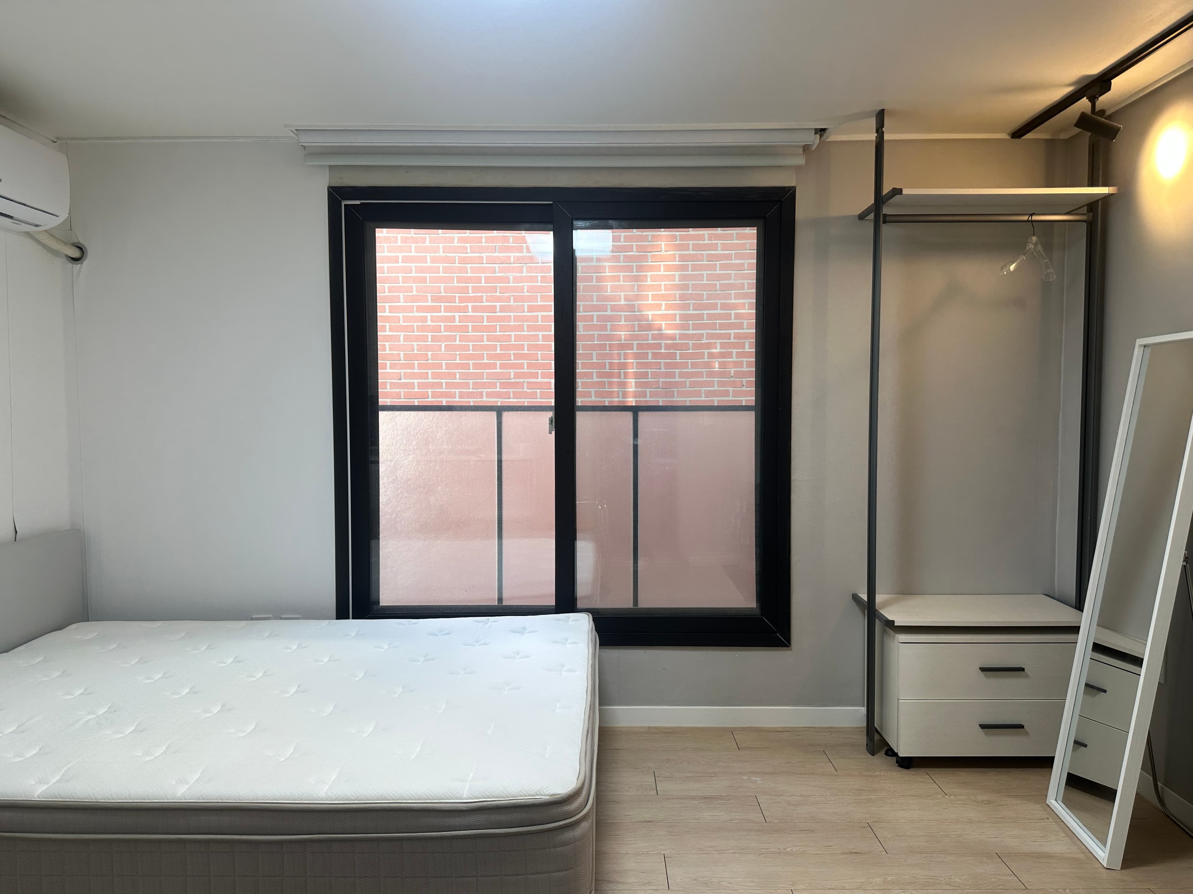 room 203 — photo 8 of 8