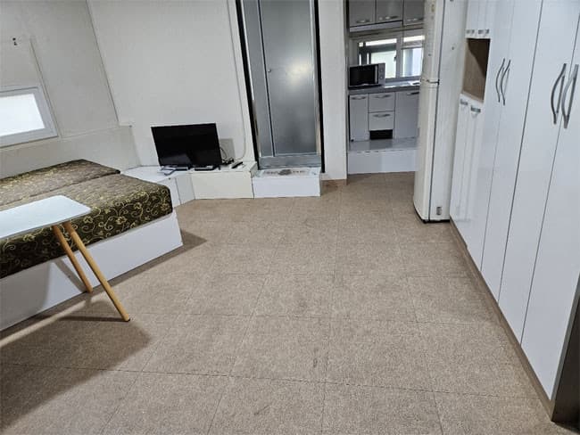D-Full Option Studio — photo 1 of 2