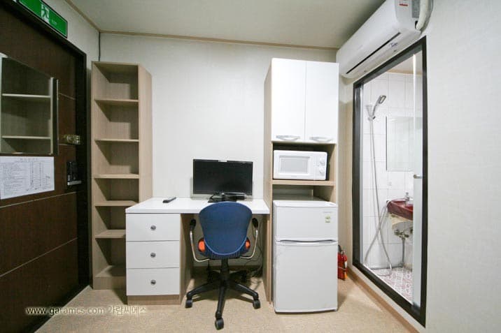 D-Full Option Studio — photo 2 of 2