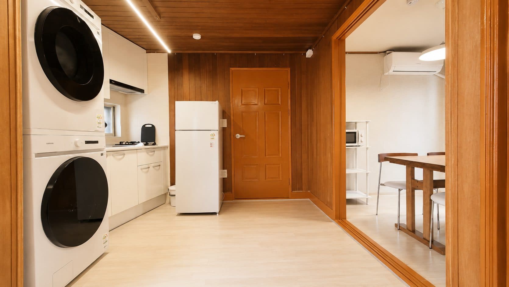 Busan Station 2-Room 3-Bed — photo 15 of 15