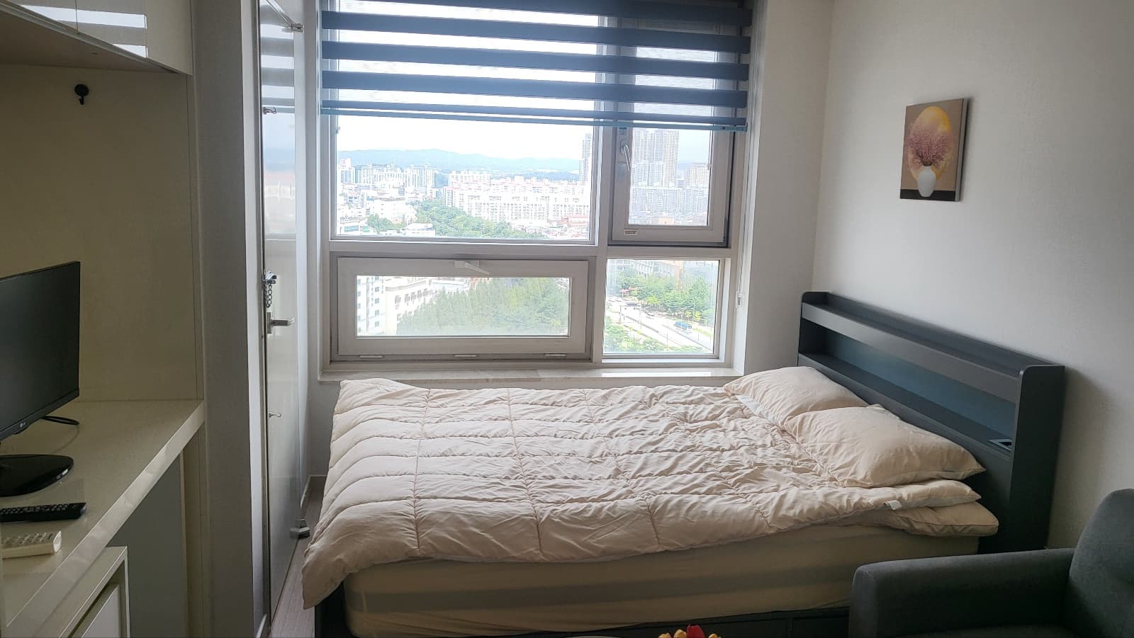 Officetel 2 minutes to Cheongju Terminal, 15 minutes to Osong Station