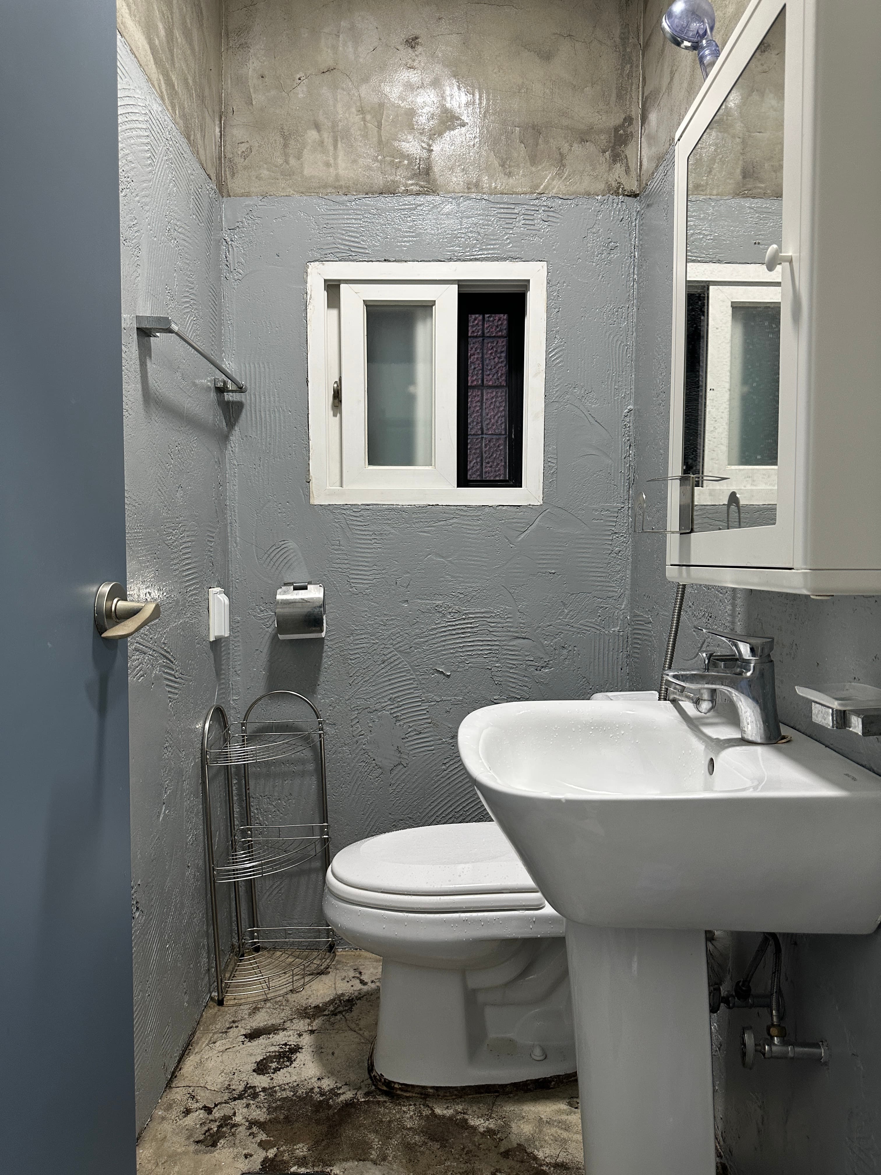 #100 Sinchon 1 bedroom house — photo 17 of 17