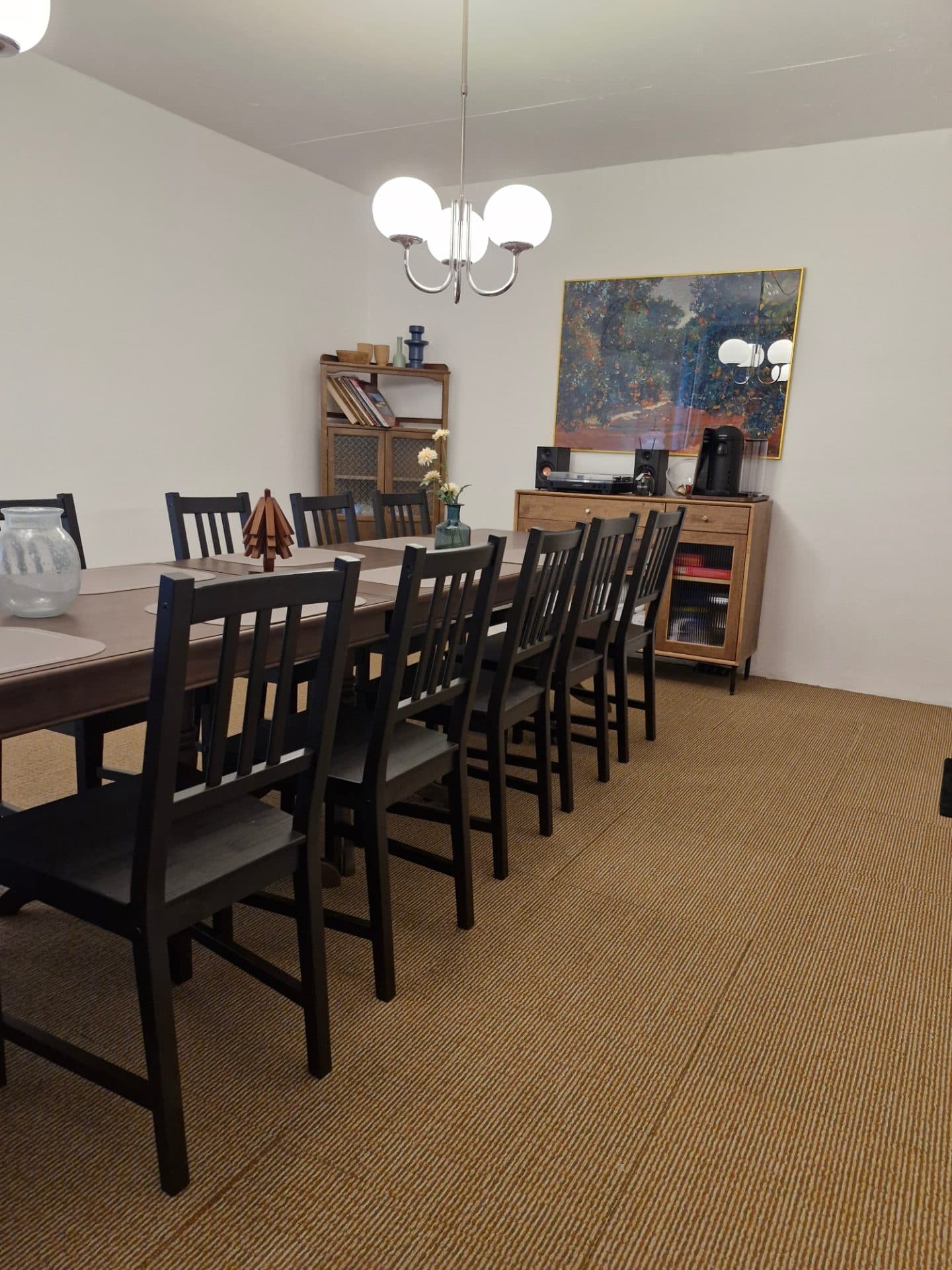 Room 3 — photo 2 of 5