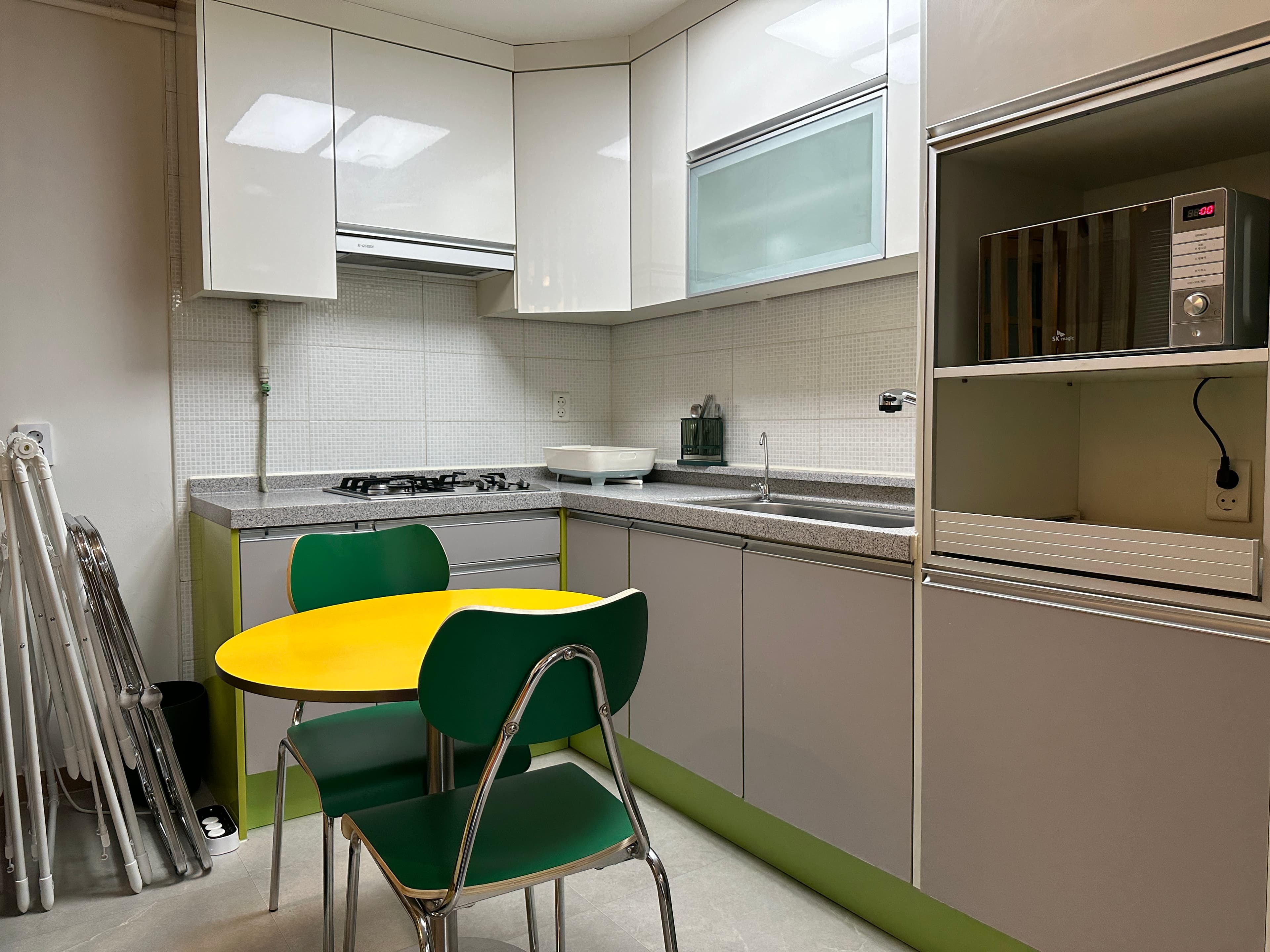 #12 3 room in Itaewon — photo 2 of 18