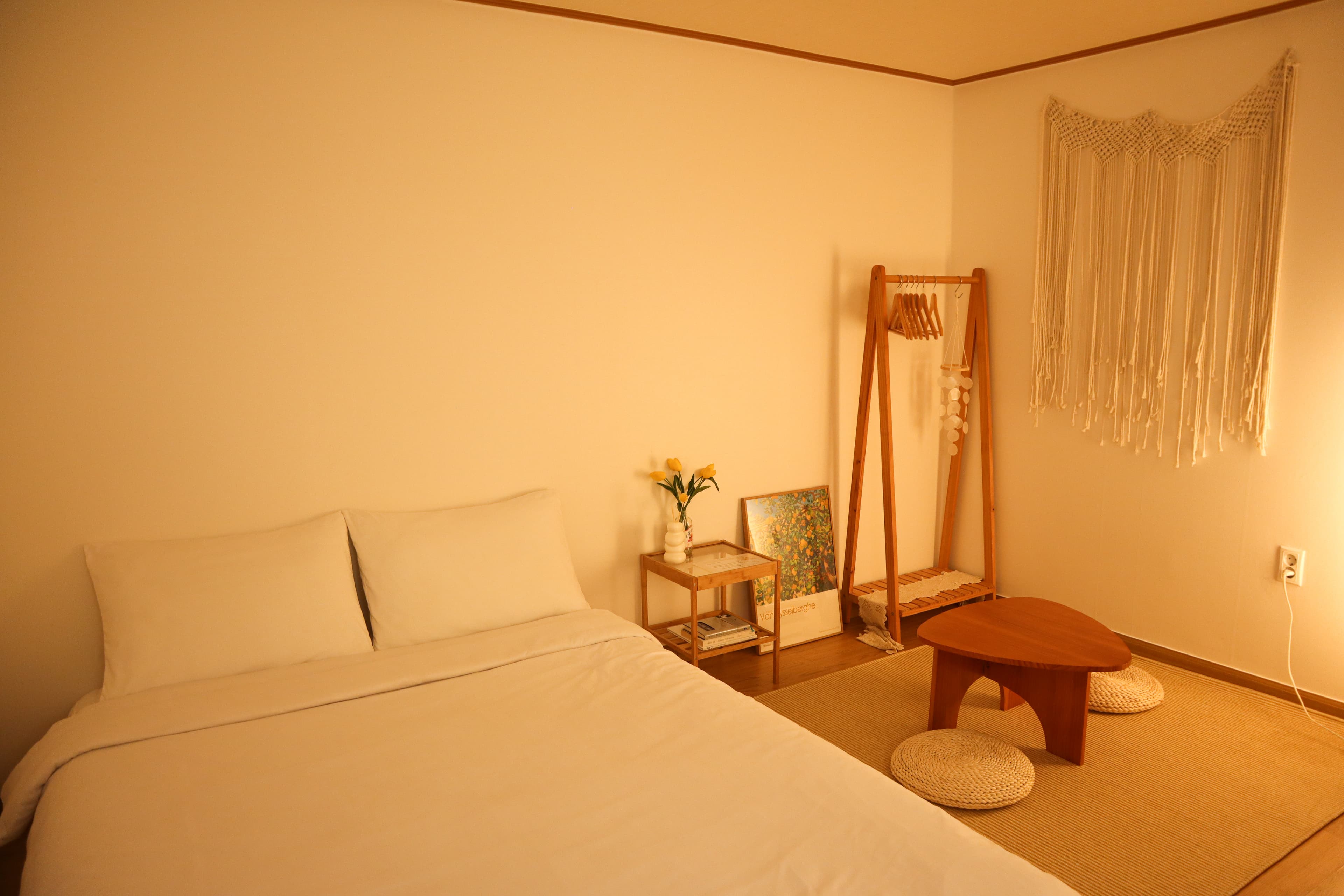 Room 2 — photo 10 of 10