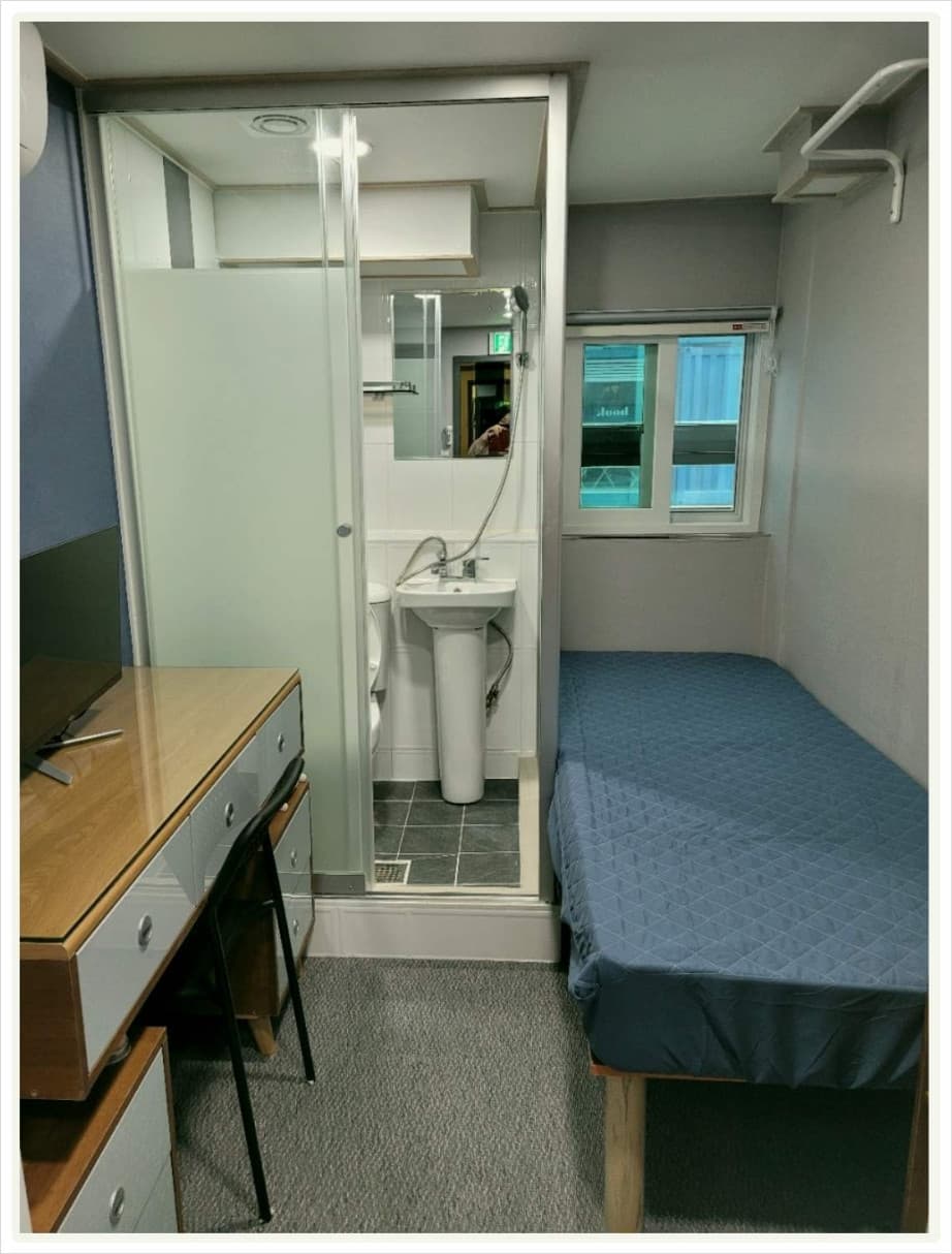Standard Room — photo 1 of 9