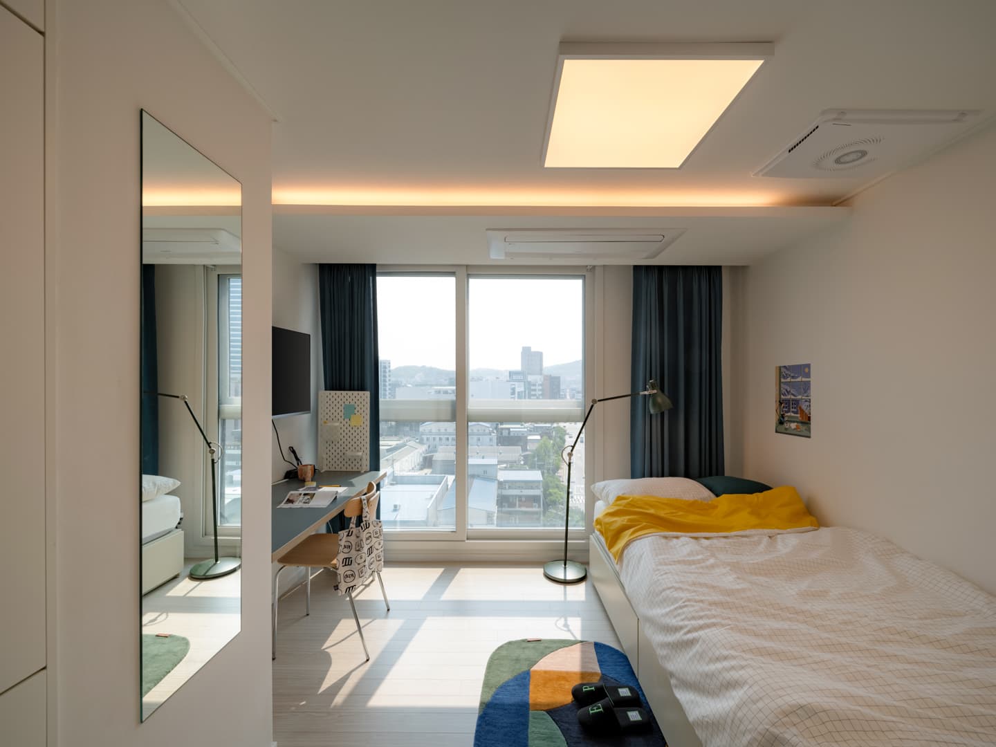 Fully Furnished Studio in Seoul / 1Month+ Lease / Move-In Ready — photo 2 of 17