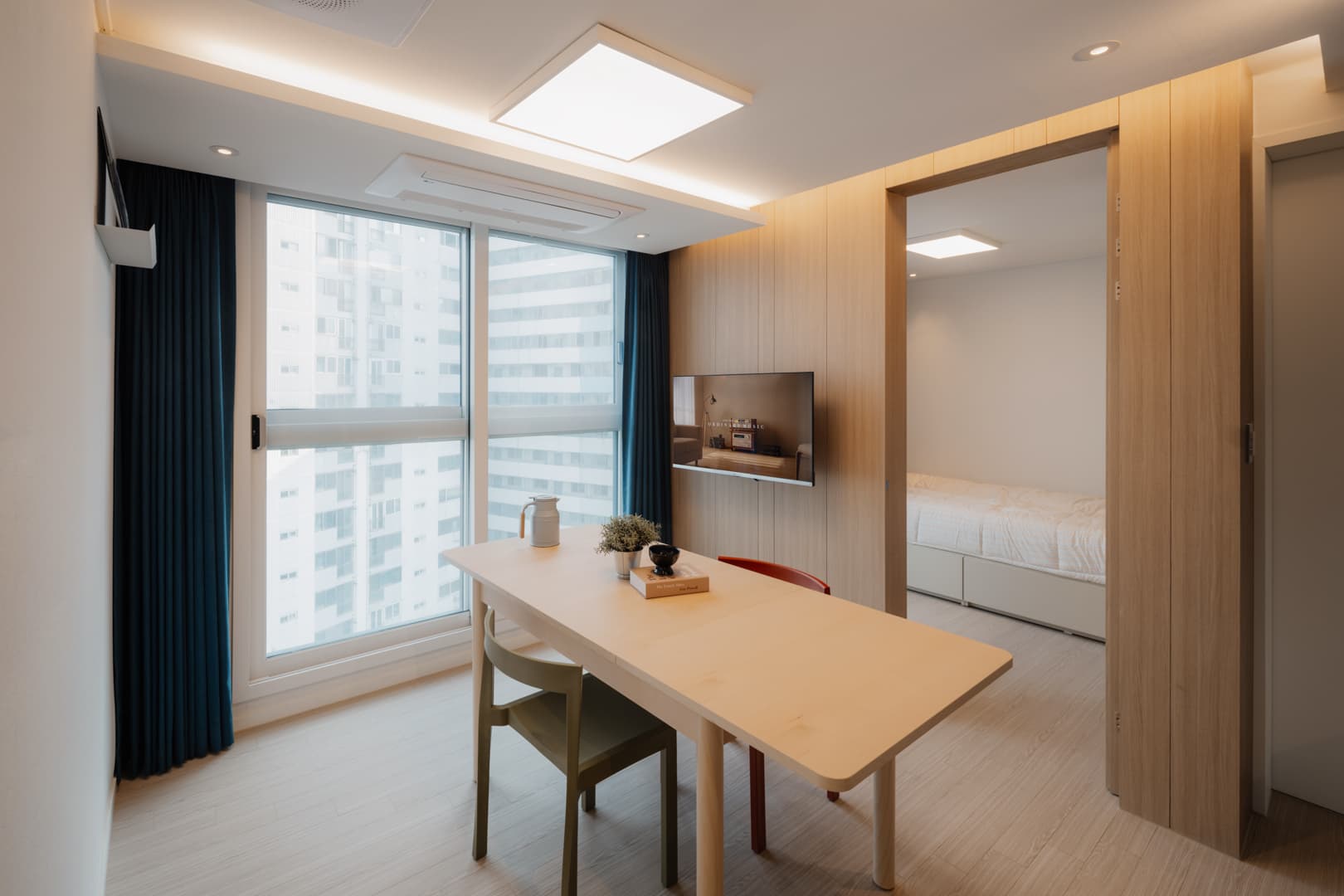 Fully Furnished 2-Bedroom / Spacious Layout / Move-In Ready / 1Month+ Lease — photo 2 of 21