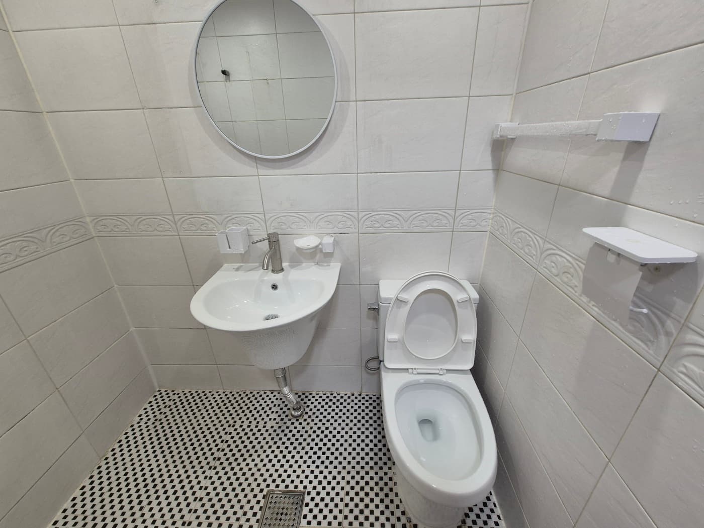Standard single room 204 — photo 4 of 4